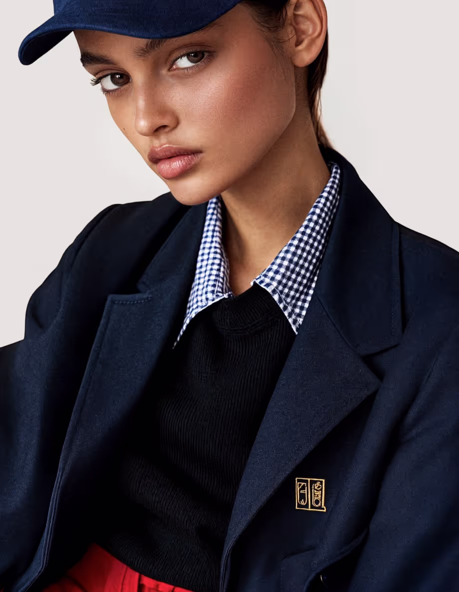 Portrait with professional retouch for a polished look.